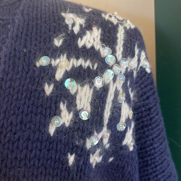 Kim Rogers Christmas Sweater🎄 - Picture 10 of 13